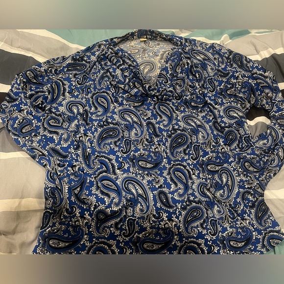 BIG SALE(4 for $30)- Michael Kors Blue and White Paisley Blouse - Picture 3 of 6